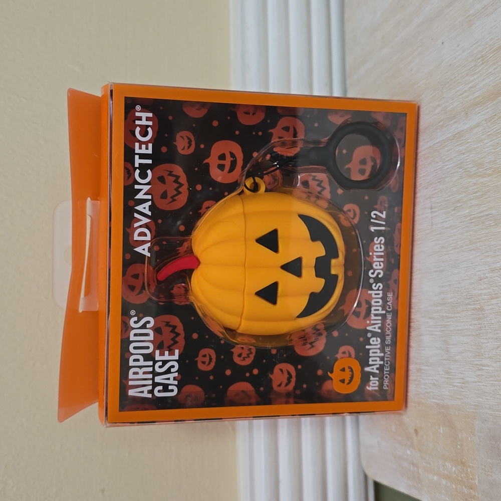 Airpod case pumpkin airport case for Apple series 1/2 new in box